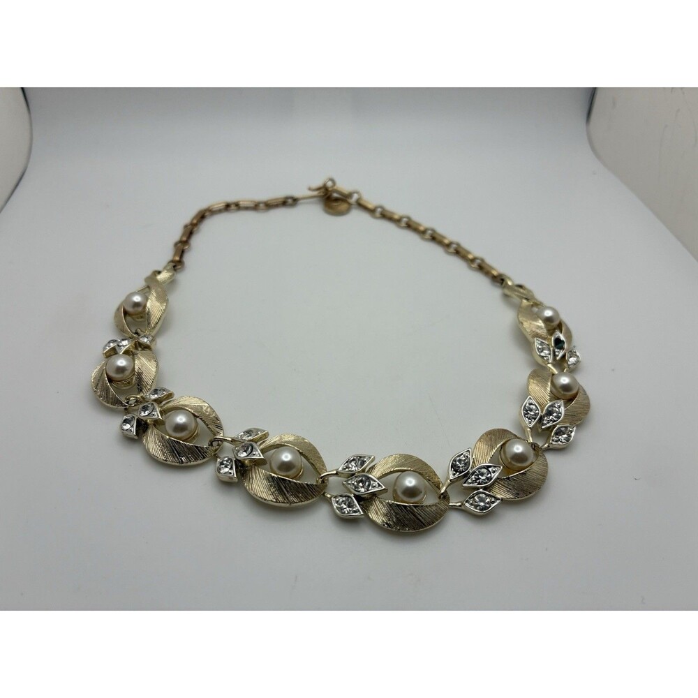 VTG Lisner Gold Statement Necklace Choker Faux Pearls Brushed Leaves 15” MISSING